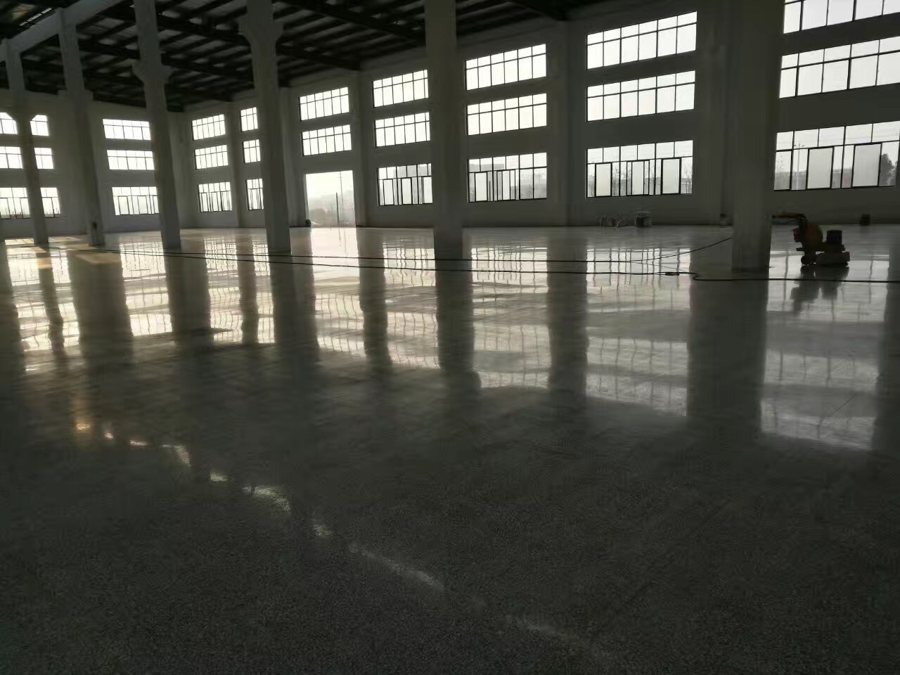 混凝土密封固化劑地坪能起到什么作用？